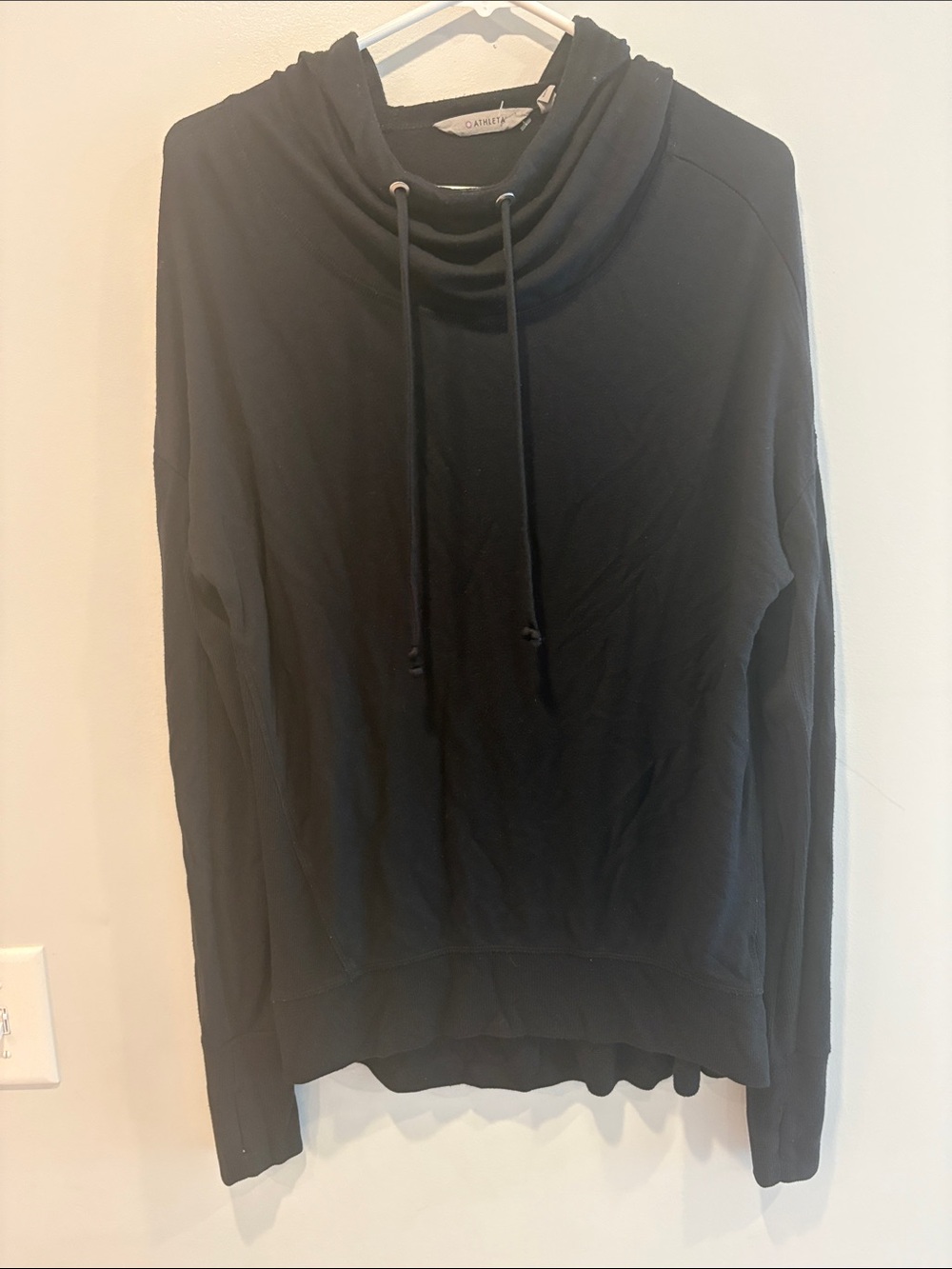 Athleta Black Turtleneck Pullover Sweater ptp 21 length 30